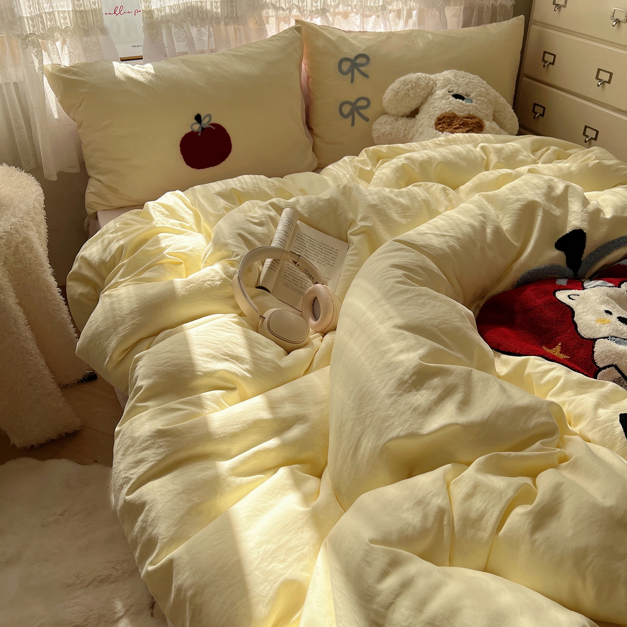 91家纺网 家纺一手货源 找家纺 盼季家纺 2025年A类毛巾绣水洗棉床上用品四件套学生宿舍床单被套三件套（含买家秀） 毛巾绣-丝带苹果汪汪