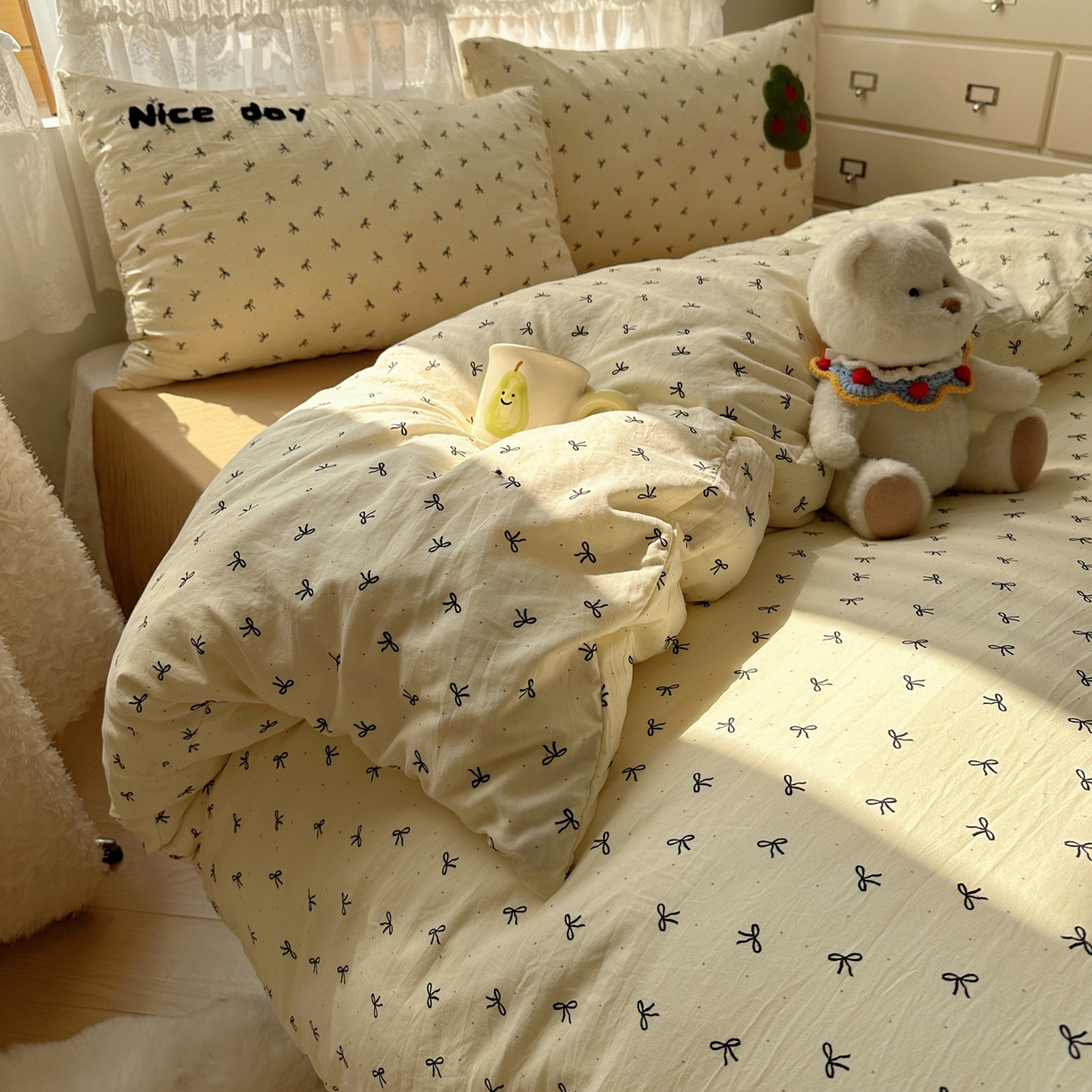 91家纺网 家纺一手货源 找家纺 盼季家纺 2025年A类毛巾绣水洗棉床上用品四件套学生宿舍床单被套三件套（含买家秀） 毛巾绣-滑板小熊