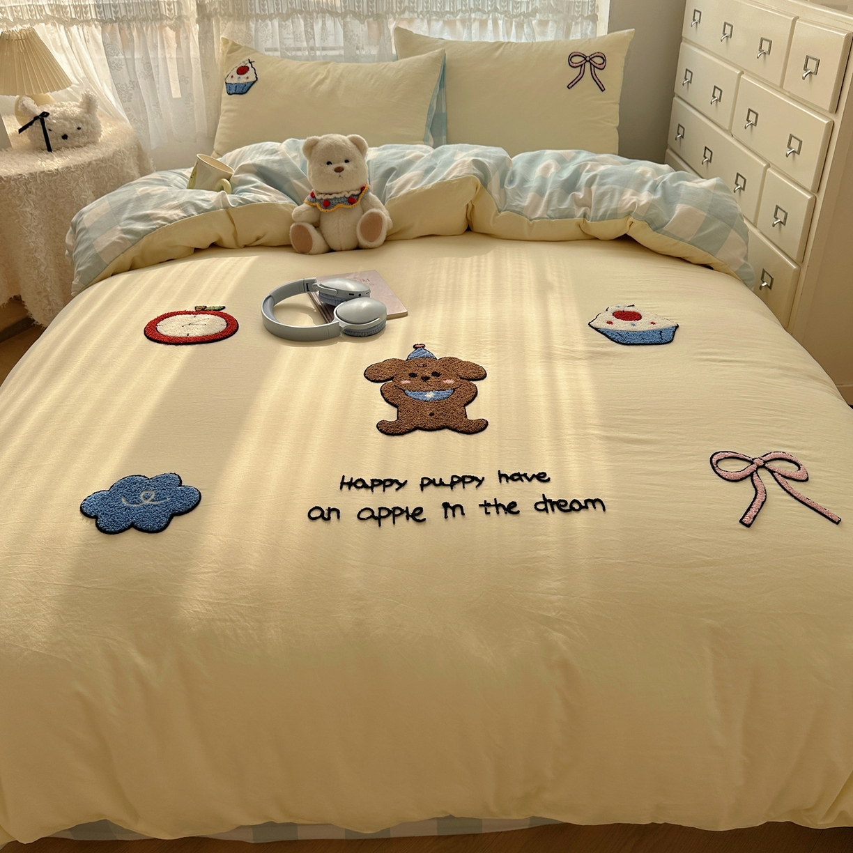 91家纺网 家纺一手货源 找家纺 盼季家纺 2025年A类毛巾绣水洗棉床上用品四件套学生宿舍床单被套三件套（含买家秀） 毛巾绣-蓝格丝带酱