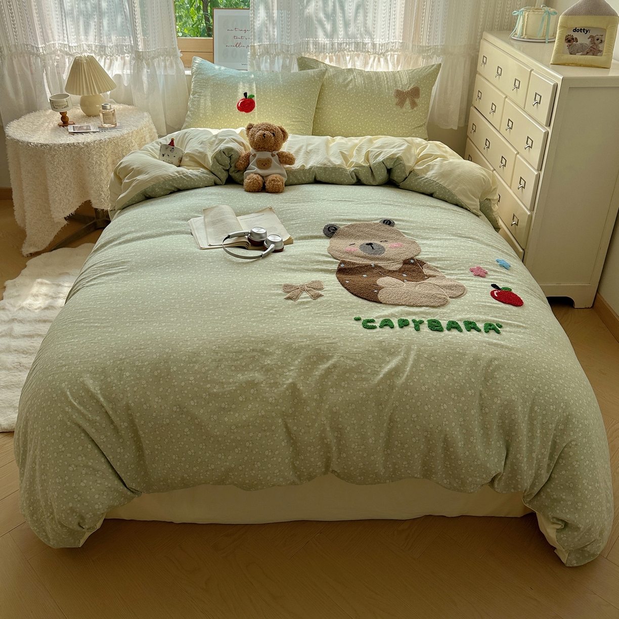 91家纺网 家纺一手货源 找家纺 盼季家纺 2025年A类毛巾绣水洗棉床上用品四件套学生宿舍床单被套三件套（含买家秀） 毛巾绣-懒懒熊