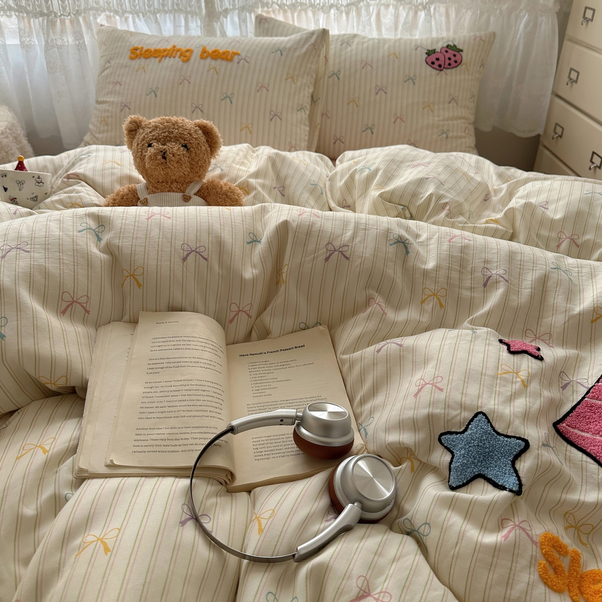 91家纺网 家纺一手货源 找家纺 盼季家纺 2025年A类毛巾绣水洗棉床上用品四件套学生宿舍床单被套三件套（含买家秀） 毛巾绣-躺平小熊