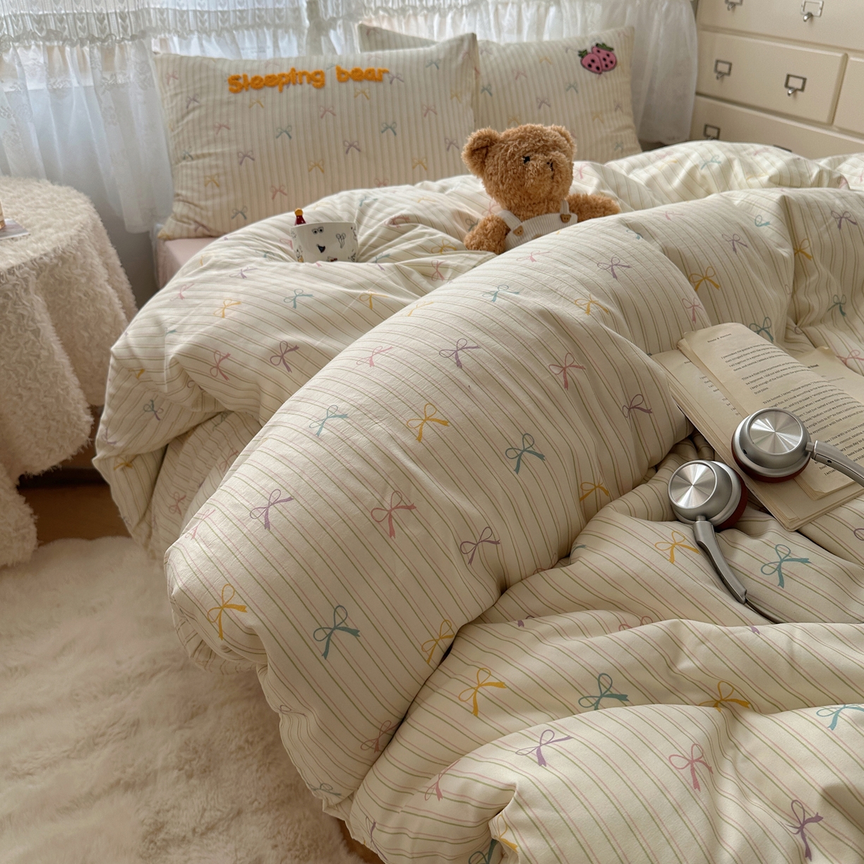 91家纺网 家纺一手货源 找家纺 盼季家纺 2025年A类毛巾绣水洗棉床上用品四件套学生宿舍床单被套三件套（含买家秀） 毛巾绣-躺平小熊