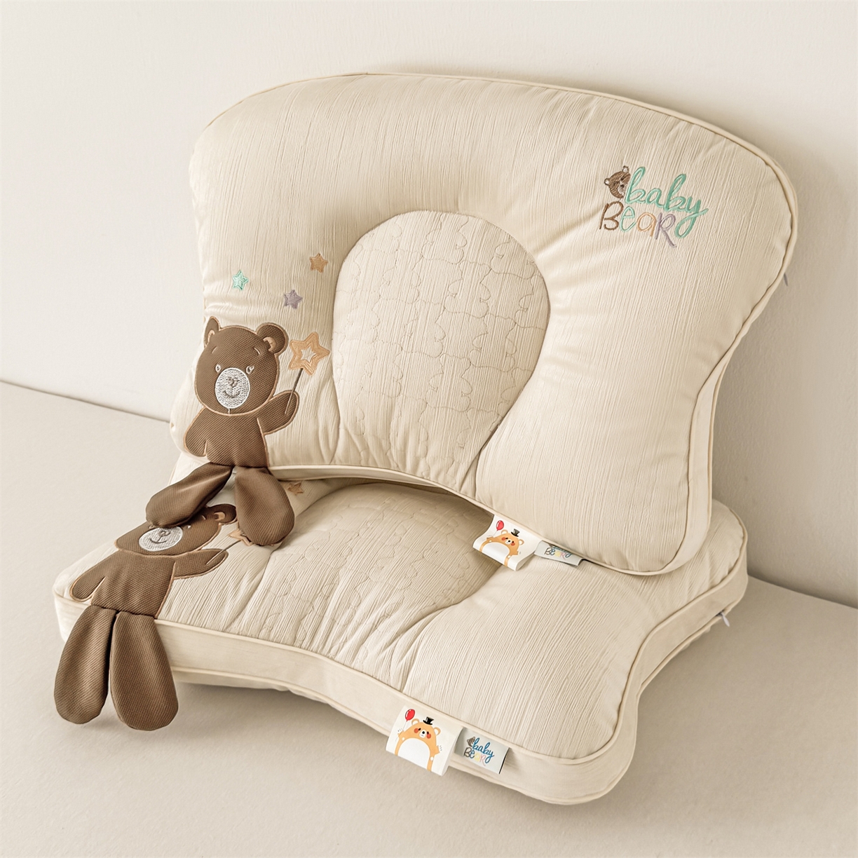 91家纺网 家纺一手货源 找家纺 麦肯锡 2025新款奶糖熊安抚儿童枕枕头枕芯 浅咖色