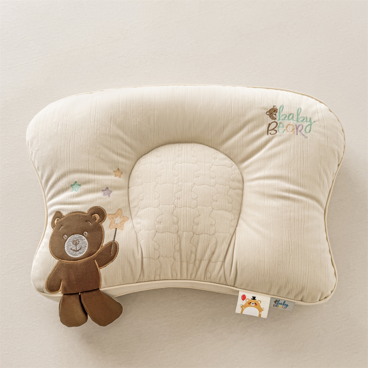 91家纺网 家纺一手货源 找家纺 麦肯锡 2025新款奶糖熊安抚儿童枕枕头枕芯 浅咖色