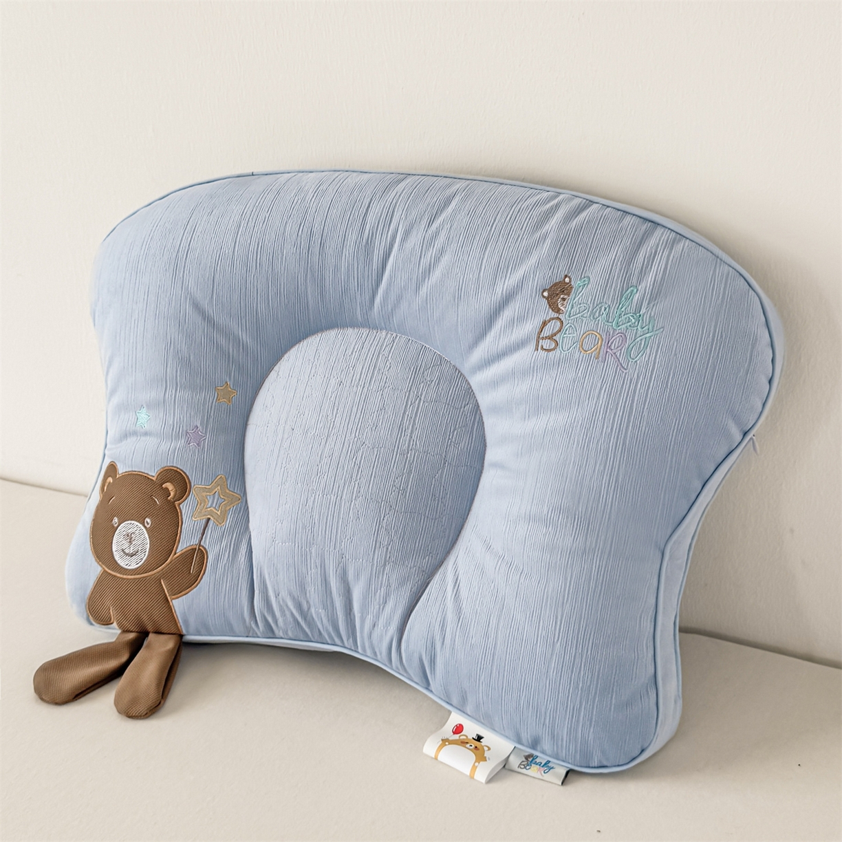 91家纺网 家纺一手货源 找家纺 麦肯锡 2025新款奶糖熊安抚儿童枕枕头枕芯 俏皮蓝