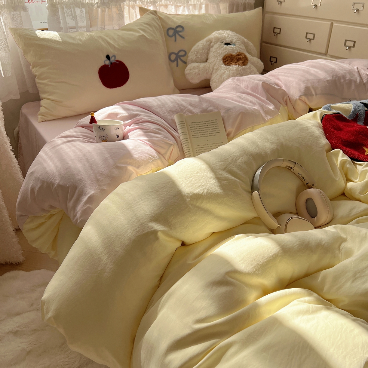 91家纺网 家纺一手货源 找家纺 盼季家纺 2025年A类毛巾绣水洗棉床上用品四件套学生宿舍床单被套三件套（含买家秀） 毛巾绣-丝带苹果汪汪