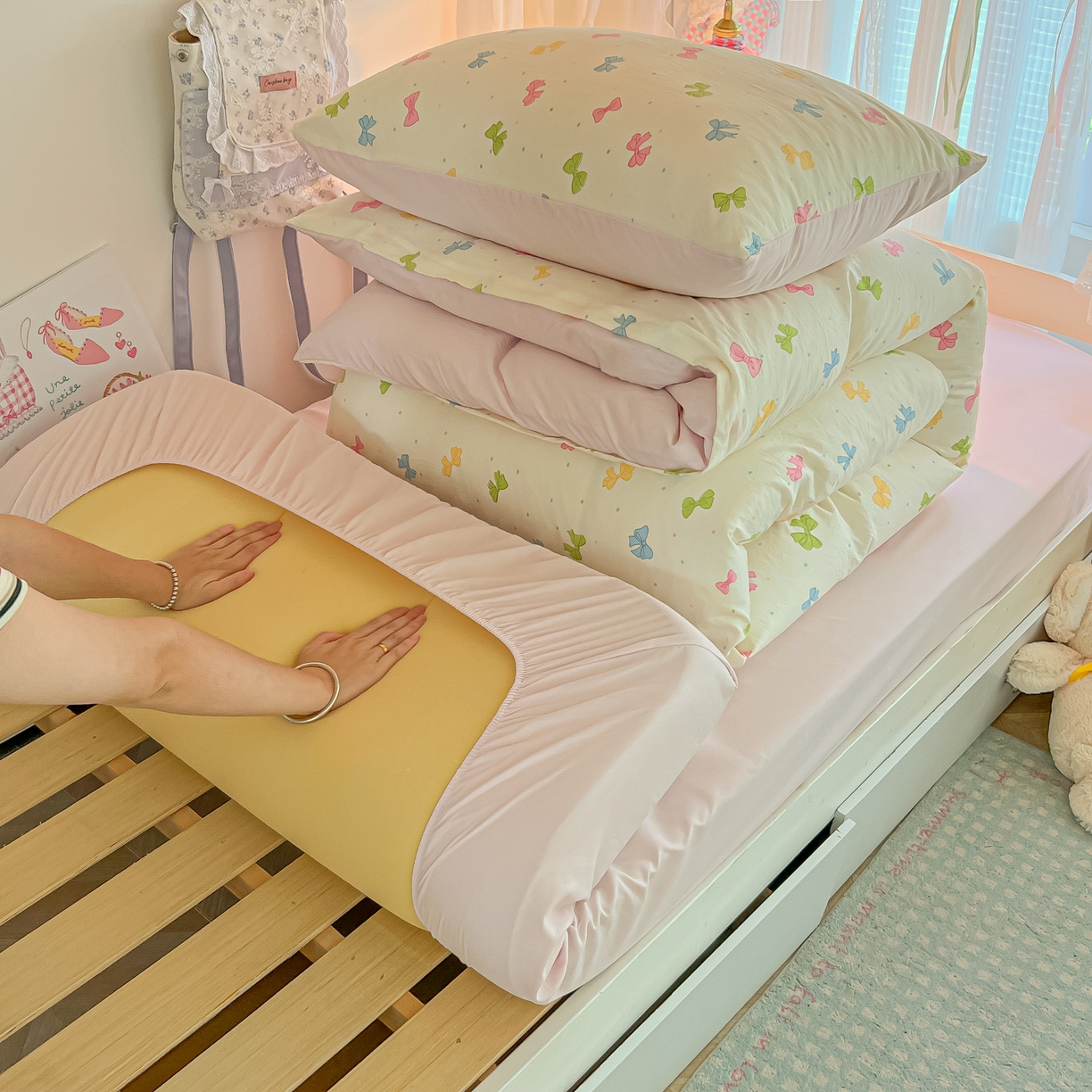 91家纺网 家纺一手货源 找家纺 盼季家纺 2025新款奶油风小清新学生宿舍床上三件套寝室上下铺床单被套床笠三件套 简单款-蝴蝶点点