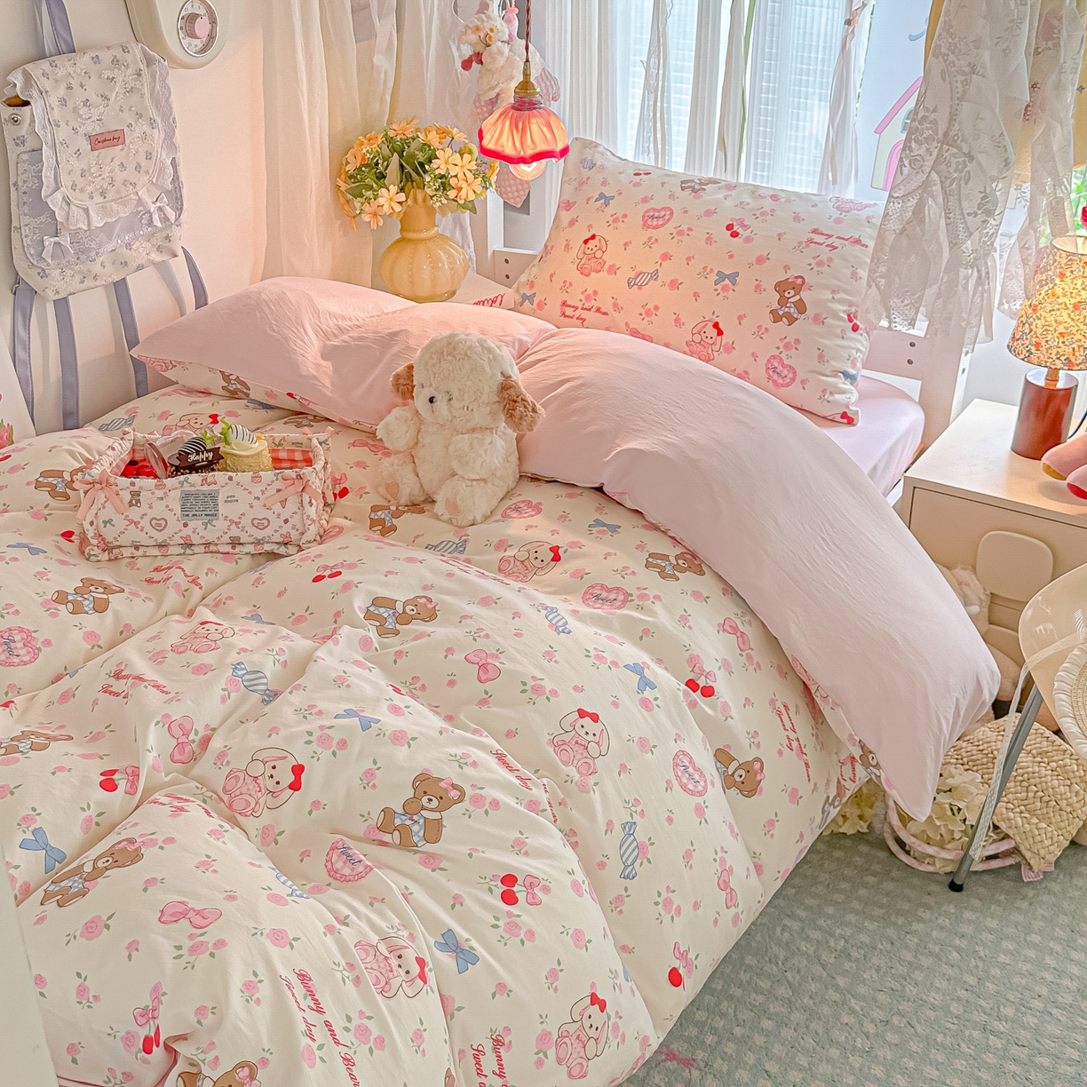 91家纺网 家纺一手货源 找家纺 盼季家纺 2025新款奶油风小清新学生宿舍床上三件套寝室上下铺床单被套床笠三件套 简单款-糖果小熊