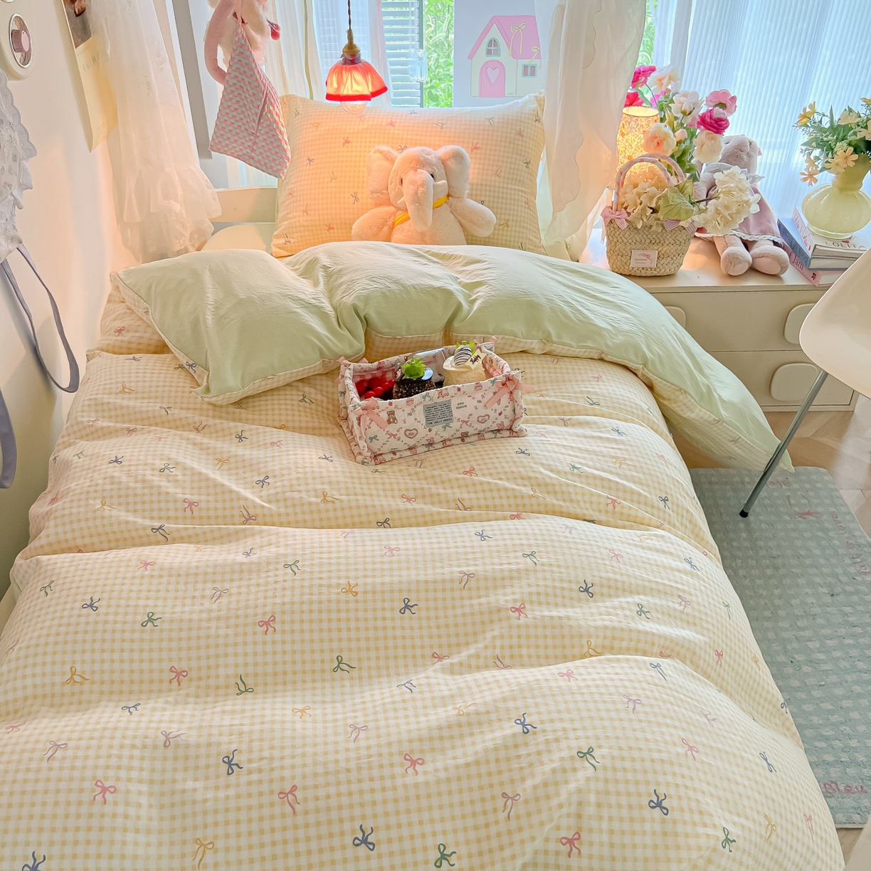 91家纺网 家纺一手货源 找家纺 盼季家纺 2025新款奶油风小清新学生宿舍床上三件套寝室上下铺床单被套床笠三件套 简单款-黄格蝴蝶结