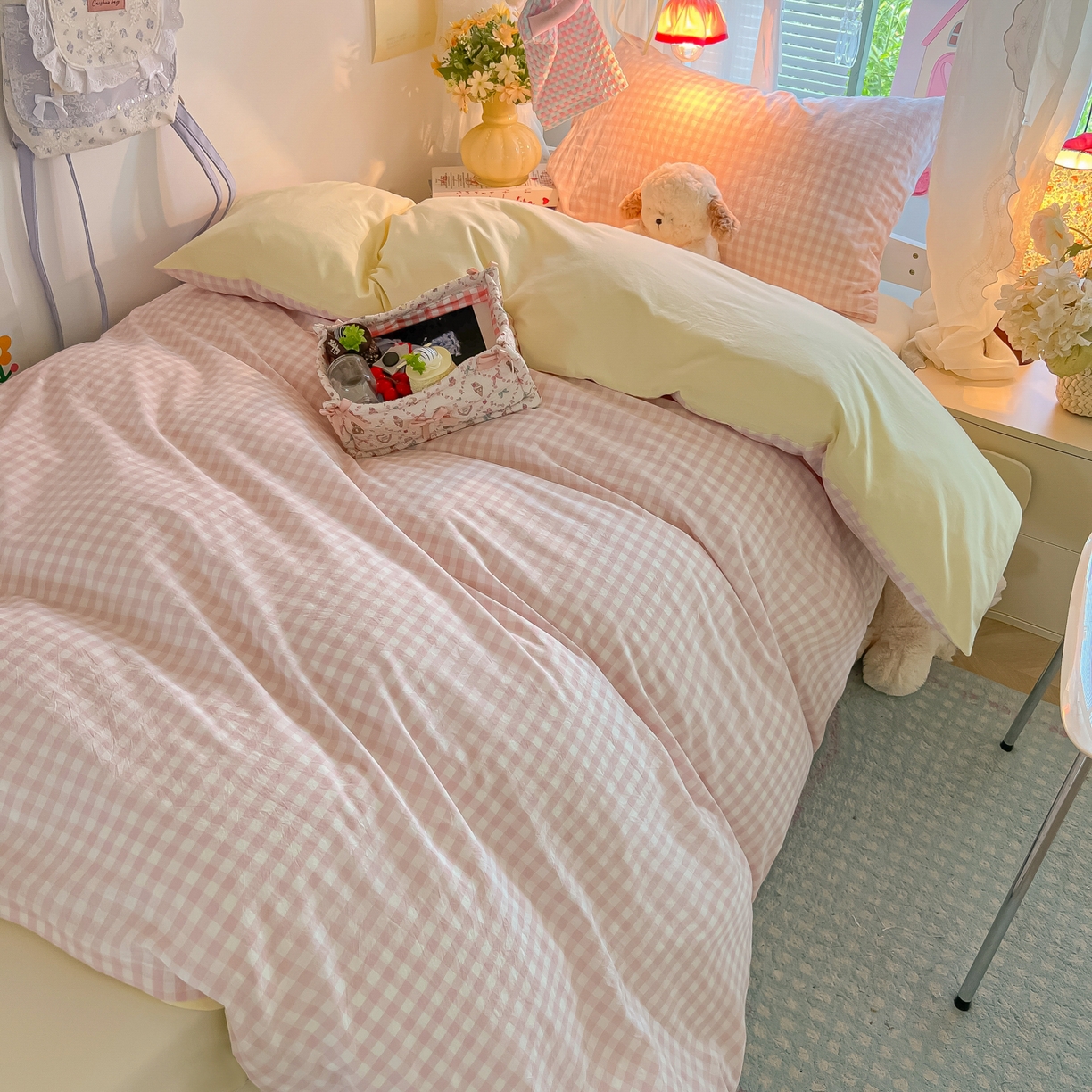 91家纺网 家纺一手货源 找家纺 盼季家纺 2025新款奶油风小清新学生宿舍床上三件套寝室上下铺床单被套床笠三件套 简单款-浅粉格