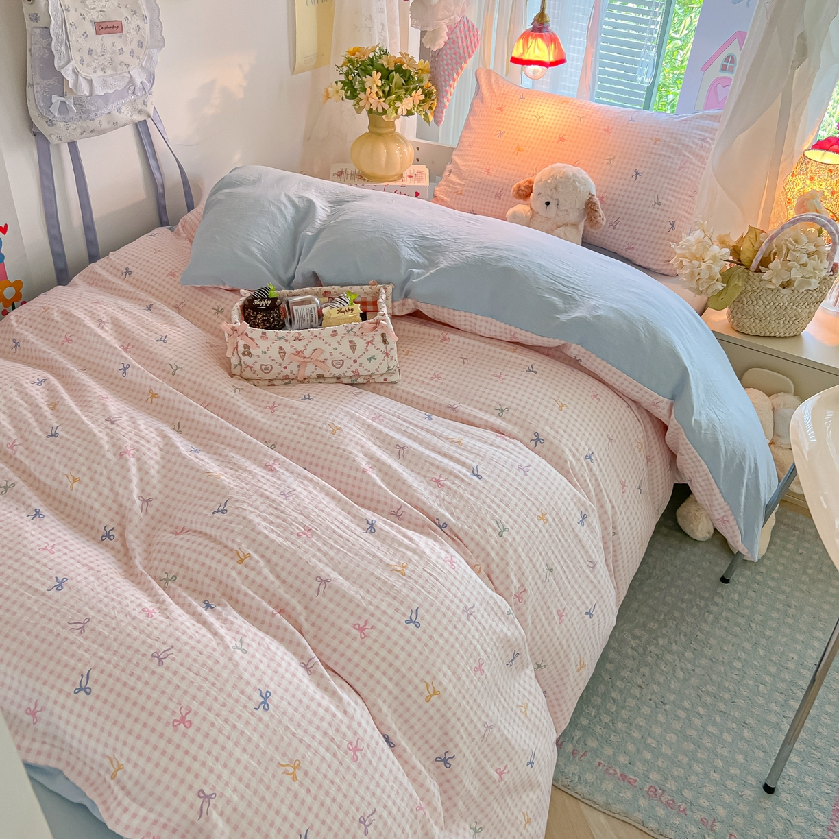 91家纺网 家纺一手货源 找家纺 盼季家纺 2025新款奶油风小清新学生宿舍床上三件套寝室上下铺床单被套床笠三件套 简单款-蝴蝶结粉格