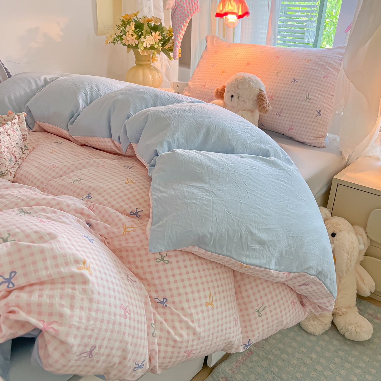 91家纺网 家纺一手货源 找家纺 盼季家纺 2025新款奶油风小清新学生宿舍床上三件套寝室上下铺床单被套床笠三件套 简单款-蝴蝶结粉格