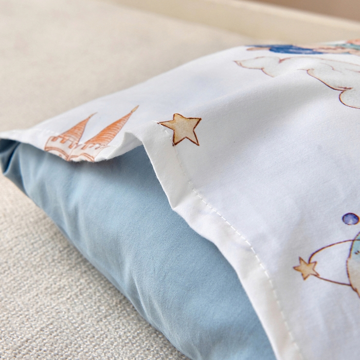 91家纺网 家纺一手货源 找家纺 （总）梵赫 2025新款纯棉A类50*50数码卡通小版婴童套件幼儿园三件套