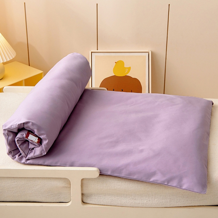 91家纺网 家纺一手货源 找家纺 梵赫 2025新款纯棉A类50*50数码卡通小版婴童套件幼儿园三件套 星空宇航员