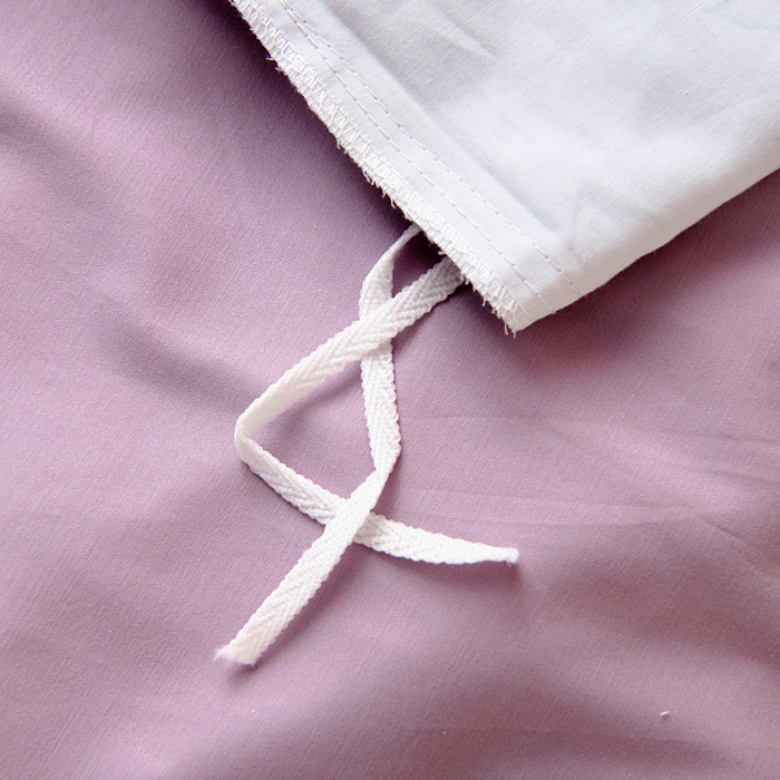 91家纺网 家纺一手货源 找家纺 梵赫 2025新款纯棉A类50*50数码卡通小版婴童套件幼儿园三件套 星空宇航员