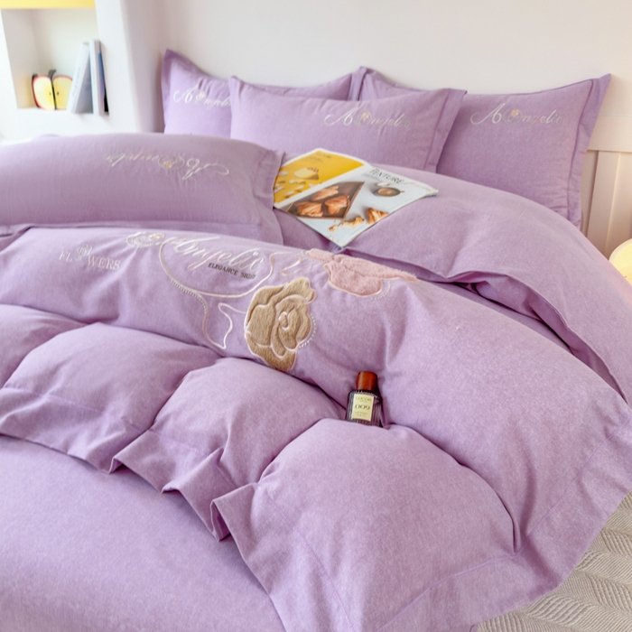 91家纺网 家纺一手货源 找家纺 江南春家纺 [雅—轻绒]2025全棉高支高密立体刺绣生态磨毛加绒四件套 玫瑰物语-极光紫