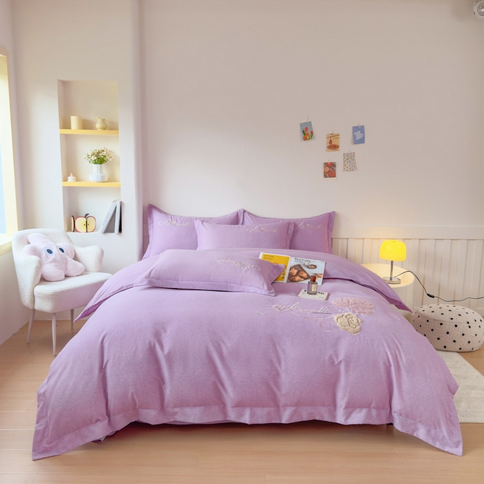 91家纺网 家纺一手货源 找家纺 江南春家纺 [雅—轻绒]2025全棉高支高密立体刺绣生态磨毛加绒四件套 玫瑰物语-极光紫