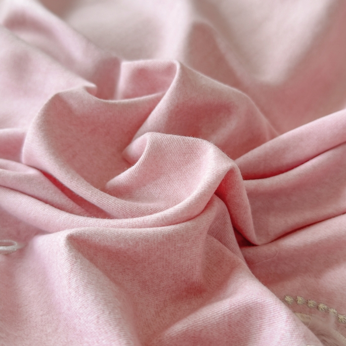 91家纺网 家纺一手货源 找家纺 江南春家纺 [雅—轻绒]2025全棉高支高密立体刺绣生态磨毛加绒四件套 玫瑰物语-丝绒豆沙