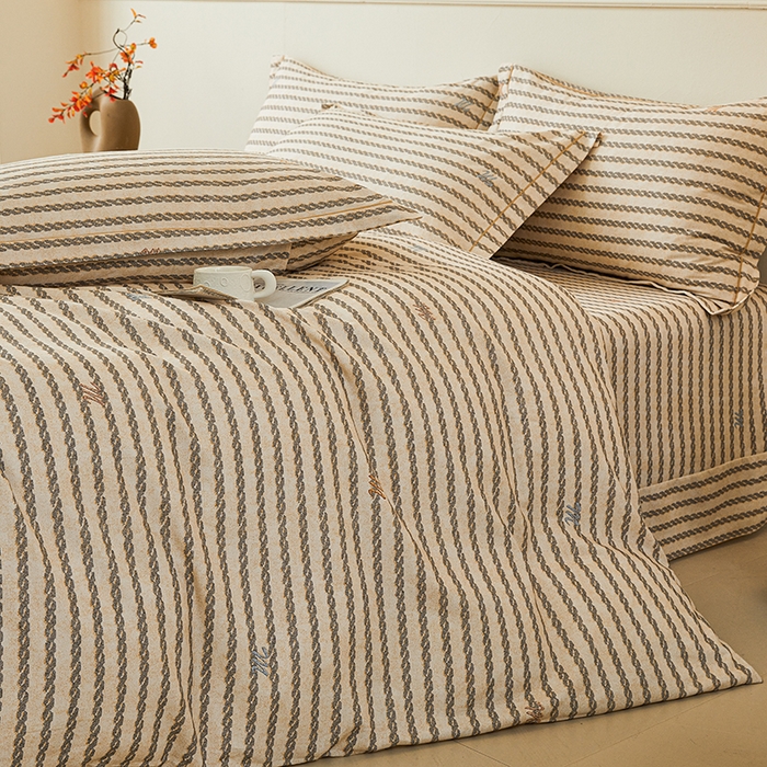 91家纺网 家纺一手货源 找家纺 名优家纺 2025新款全棉纯棉磨毛数码印花四件套 古里-咖