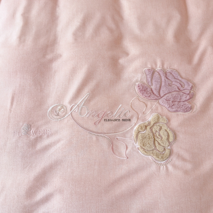 91家纺网 家纺一手货源 找家纺 江南春家纺 [雅—轻绒]2025全棉高支高密立体刺绣生态磨毛加绒四件套 玫瑰物语-珍珠砂