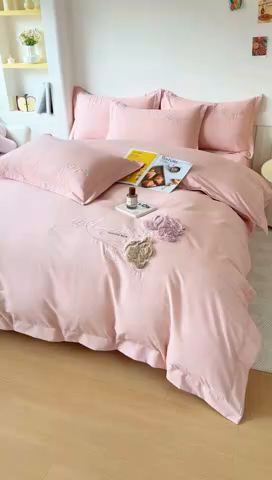 91家纺网 家纺一手货源 找家纺 江南春家纺 [雅—轻绒]2025全棉高支高密立体刺绣生态磨毛加绒四件套 玫瑰物语-珍珠砂