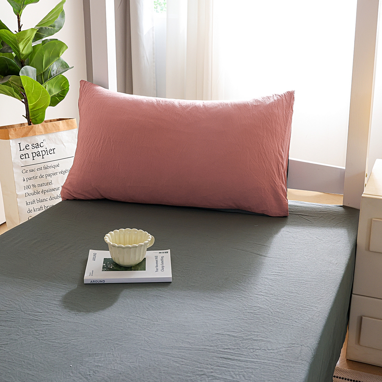 91家纺网 家纺一手货源 找家纺 益多眠 2026新款双拼云朵被被子被芯 双拼系列-豆沙+深灰