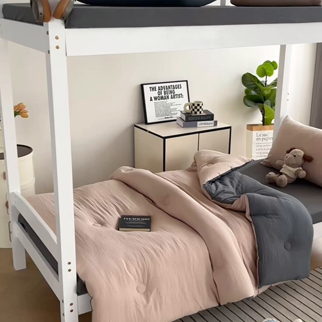 91家纺网 家纺一手货源 找家纺 益多眠 2026新款双拼云朵被被子被芯 双拼系列-粉色+深灰