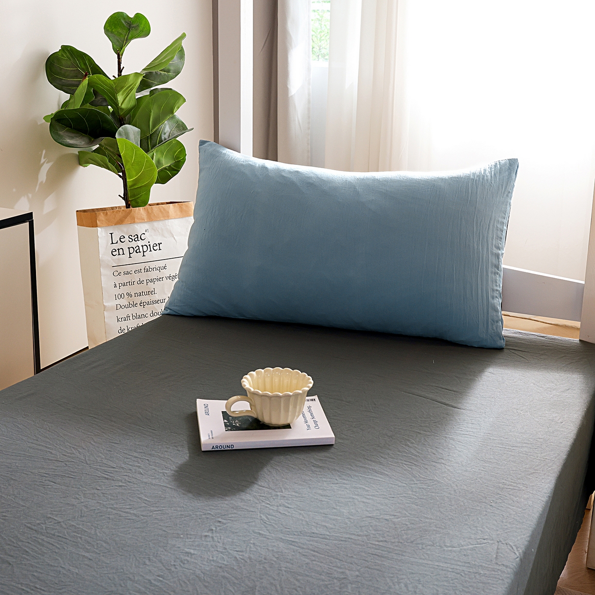 91家纺网 家纺一手货源 找家纺 益多眠 2026新款双拼云朵被被子被芯 双拼系列-天蓝+深灰