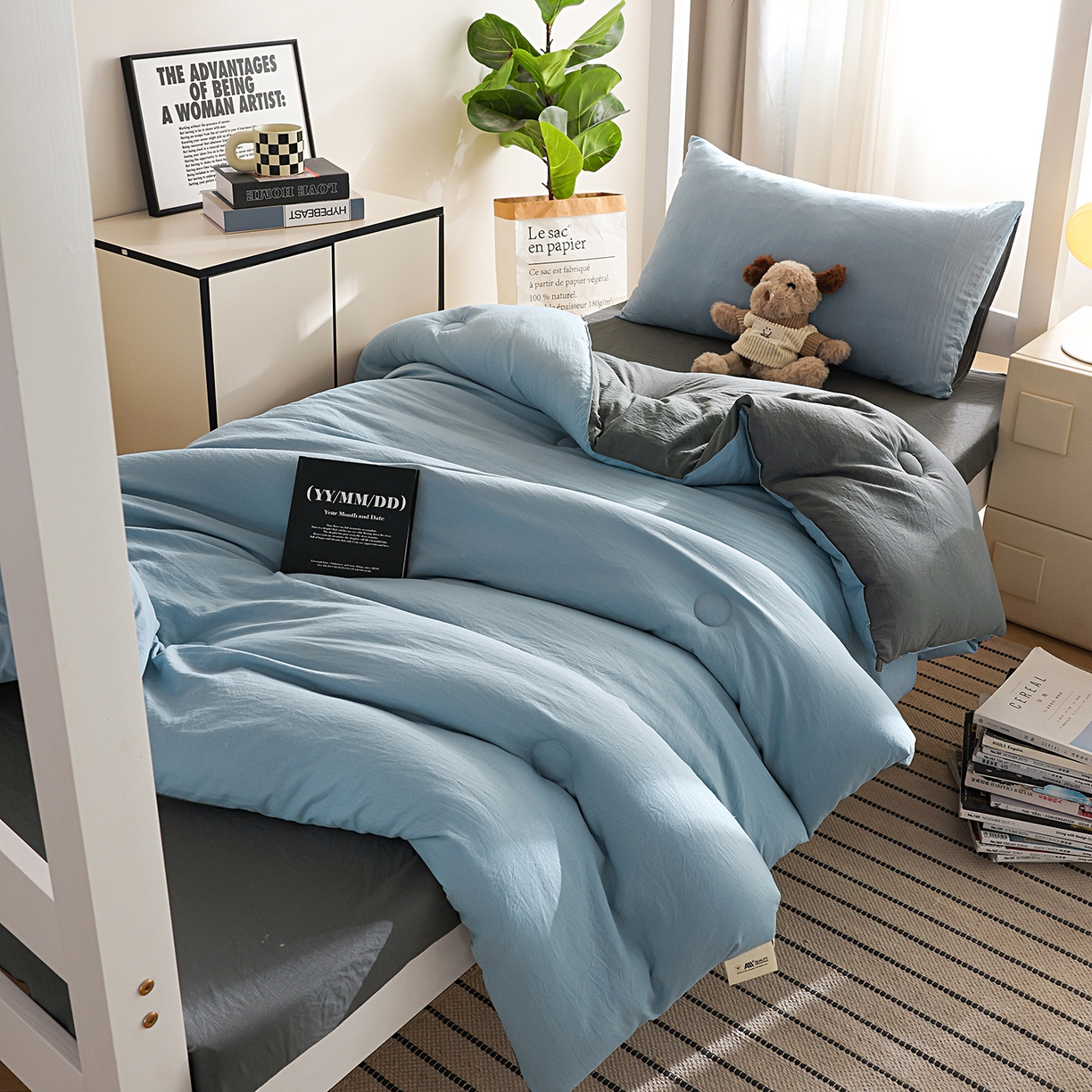 91家纺网 家纺一手货源 找家纺 益多眠 2026新款双拼云朵被被子被芯 双拼系列-天蓝+深灰