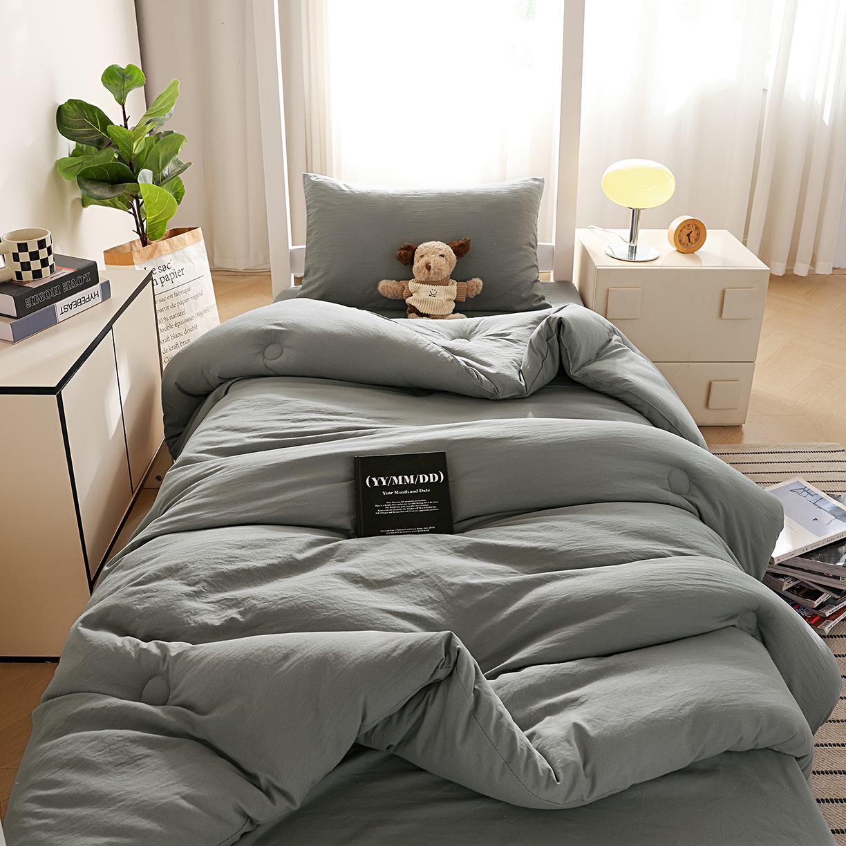 91家纺网 家纺一手货源 找家纺 益多眠 2026新款双拼云朵被被子被芯 双拼系列-烟灰