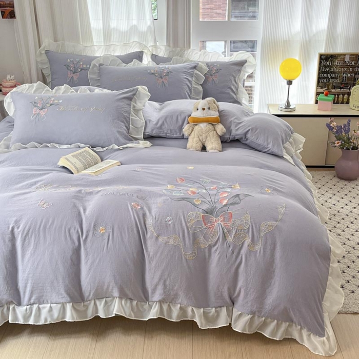 91家纺网 家纺一手货源 找家纺 ab家纺 2025新款水洗棉绣花四件套-铃兰语 铃兰语 浅紫灰