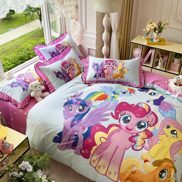 91家纺网 家纺一手货源 找家纺 馨语家居 2025新款A类全棉3D大版印花四件套 小马碧琪