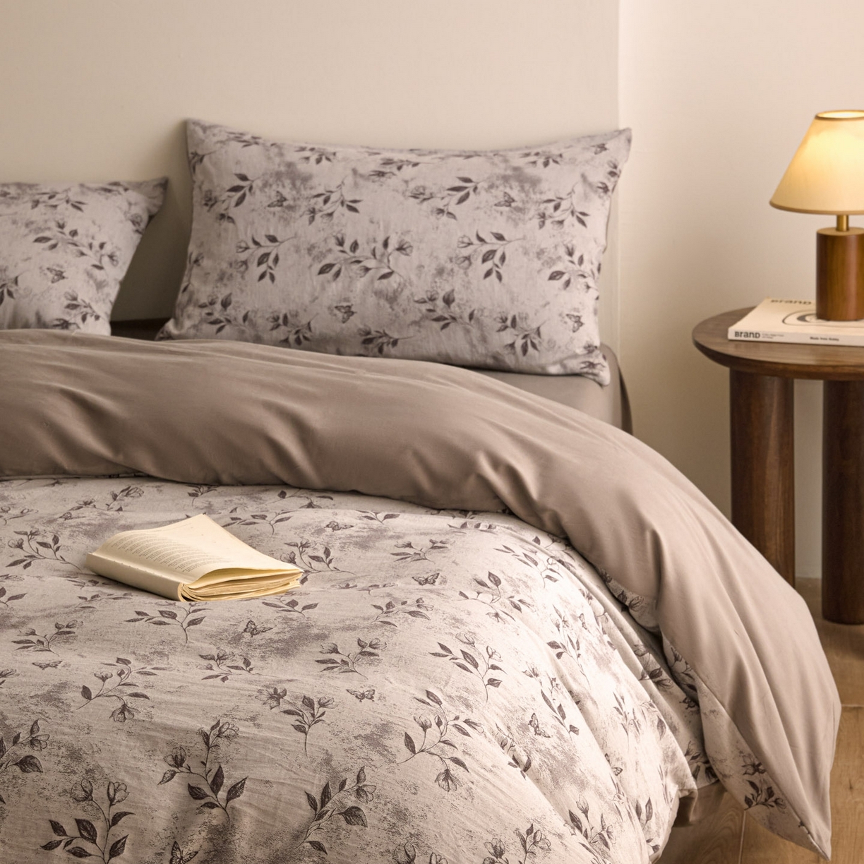 91家纺网 家纺一手货源 找家纺 ab家纺 2025新款全棉提花磨毛四件套-花雨漫漫 花雨漫漫-紫