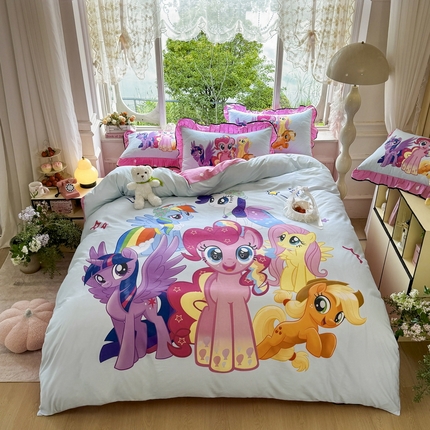 91家纺网 家纺一手货源 找家纺 馨语家居 2025新款A类全棉3D大版印花四件套 小马碧琪