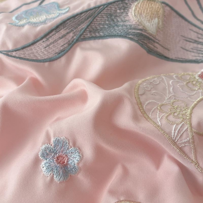 91家纺网 家纺一手货源 找家纺 ab家纺 2025新款水洗棉绣花四件套-铃兰语 铃兰语 微微粉