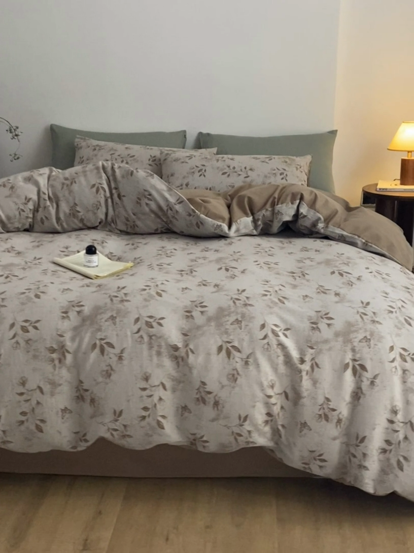 91家纺网 家纺一手货源 找家纺 ab家纺 2025新款全棉提花磨毛四件套-花雨漫漫 花雨漫漫-咖