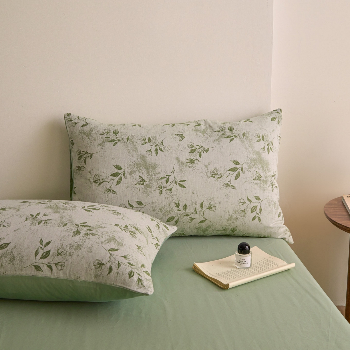 91家纺网 家纺一手货源 找家纺 ab家纺 2025新款全棉提花磨毛四件套-花雨漫漫 花雨漫漫-绿