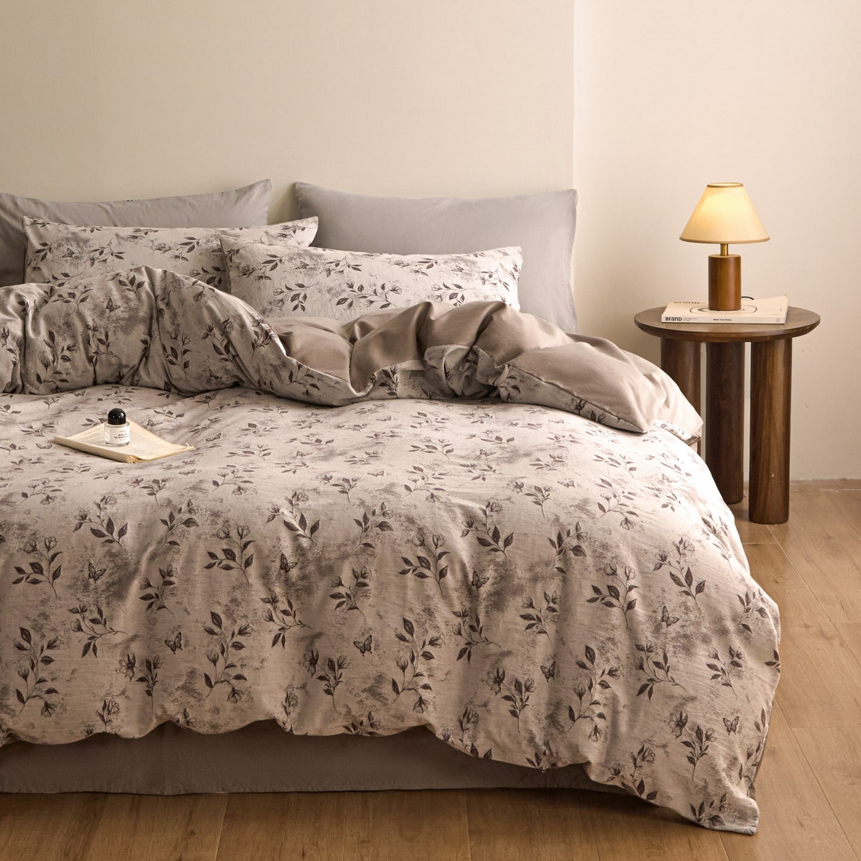 91家纺网 家纺一手货源 找家纺 ab家纺 2025新款全棉提花磨毛四件套-花雨漫漫 花雨漫漫-紫