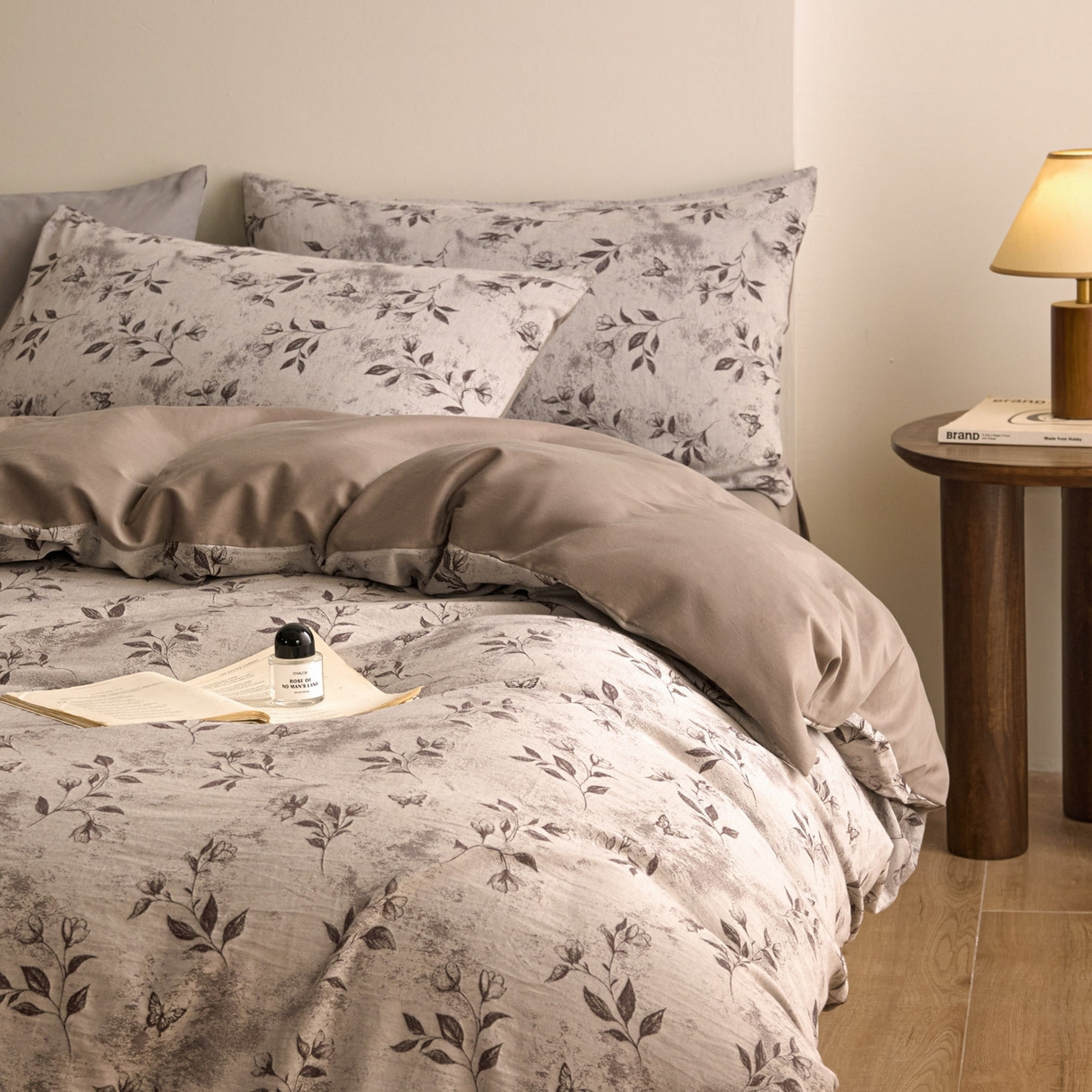 91家纺网 家纺一手货源 找家纺 ab家纺 2025新款全棉提花磨毛四件套-花雨漫漫 花雨漫漫-紫