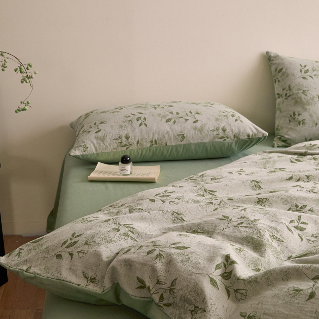 91家纺网 家纺一手货源 找家纺 ab家纺 2025新款全棉提花磨毛四件套-花雨漫漫 花雨漫漫-绿