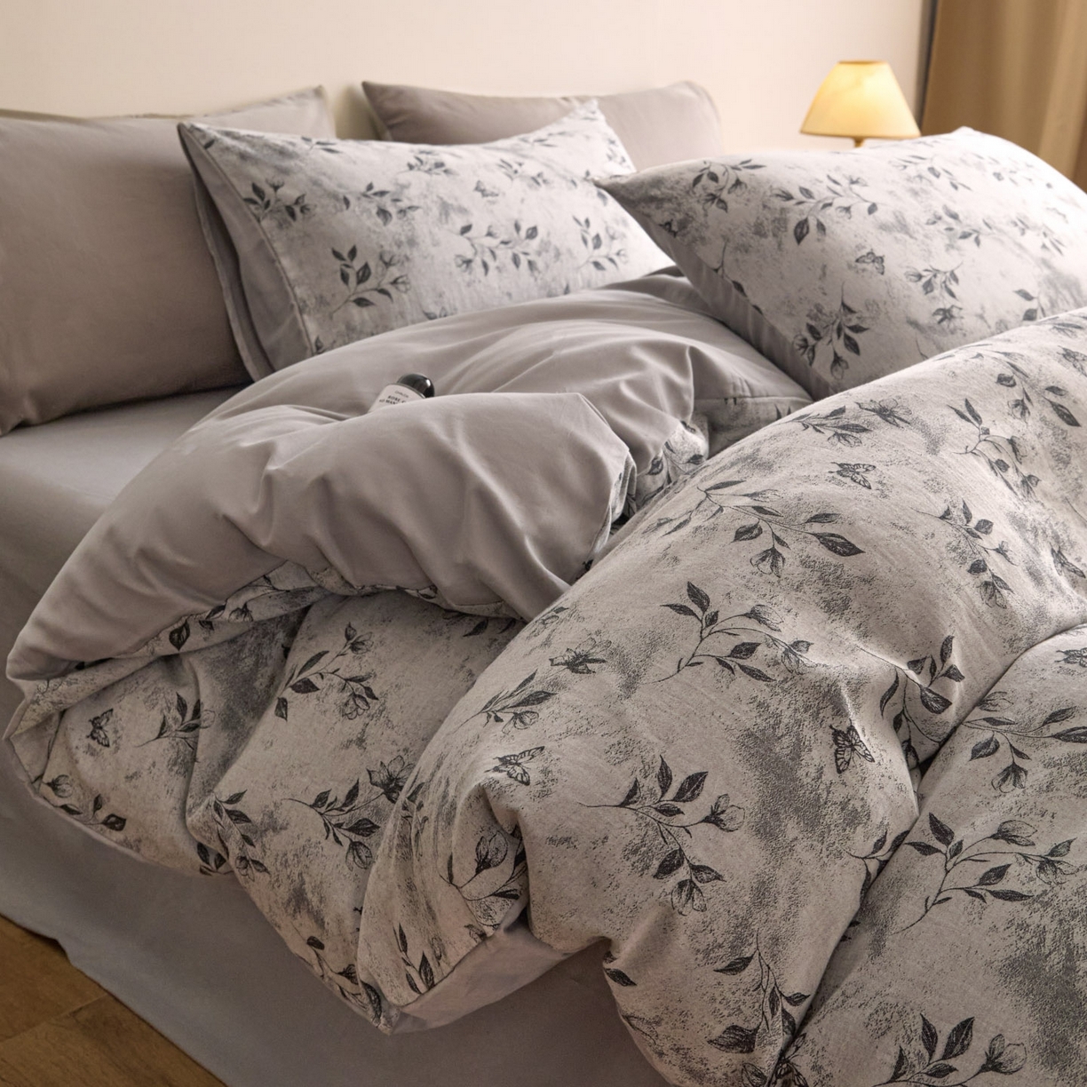 91家纺网 家纺一手货源 找家纺 （总）ab家纺 2025新款全棉提花磨毛四件套-花雨漫漫