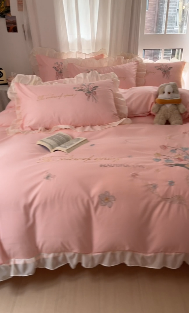 91家纺网 家纺一手货源 找家纺 ab家纺 2025新款水洗棉绣花四件套-铃兰语 铃兰语 微微粉
