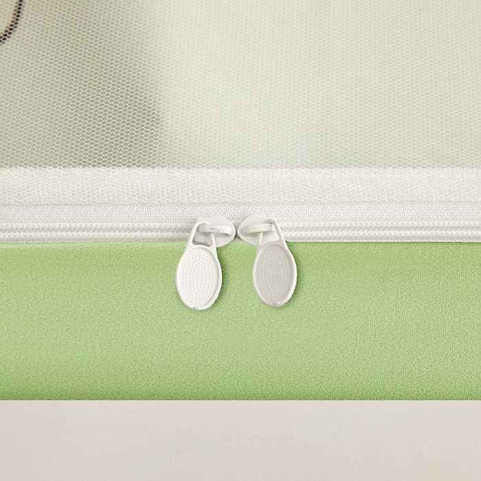 91家纺网 家纺一手货源 找家纺 青竹苑 2025新款植绒强遮光印花学生坐床蚊帐 狗狗乐园