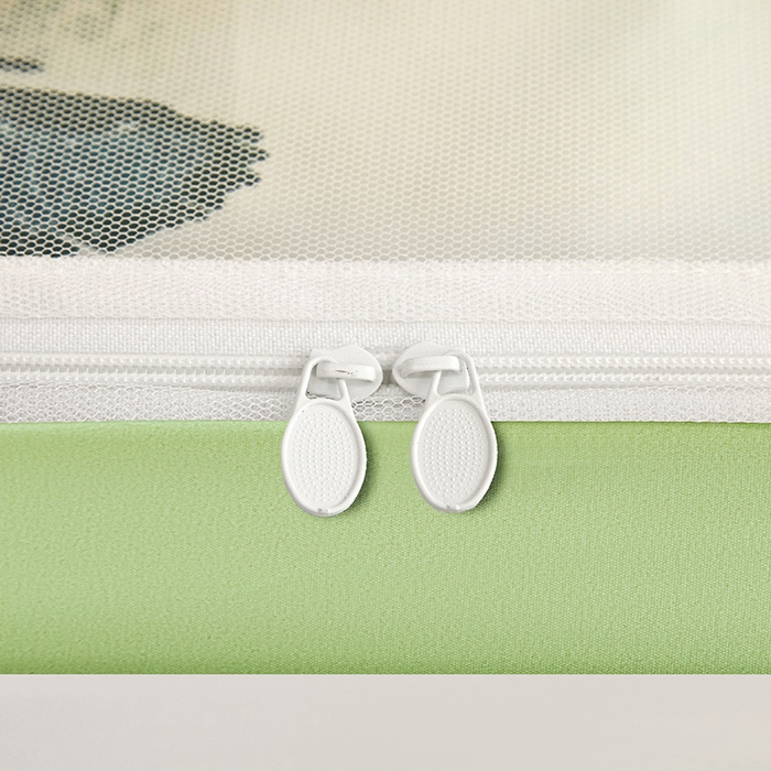 91家纺网 家纺一手货源 找家纺 青竹苑 2025新款植绒强遮光印花学生坐床蚊帐 森林里的小熊