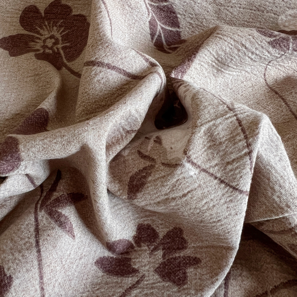 91家纺网 家纺一手货源 找家纺 美梦家纺 2025新款高克重加厚亚麻皱皱纱床盖四件套系列（提供买家秀) 枫林晚