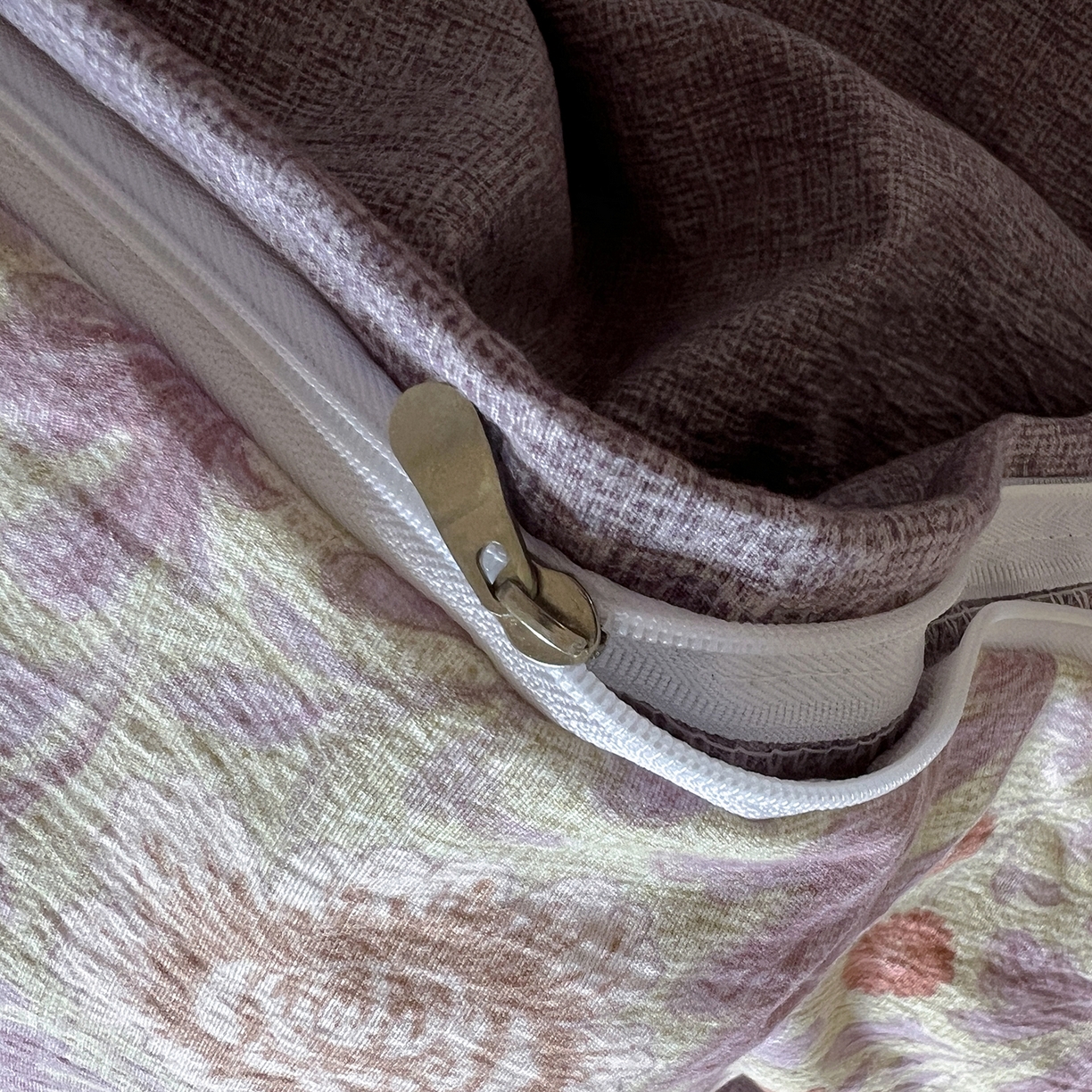 91家纺网 家纺一手货源 找家纺 美梦家纺 2025新款高克重加厚亚麻皱皱纱床盖四件套系列（提供买家秀) 爱丽丝