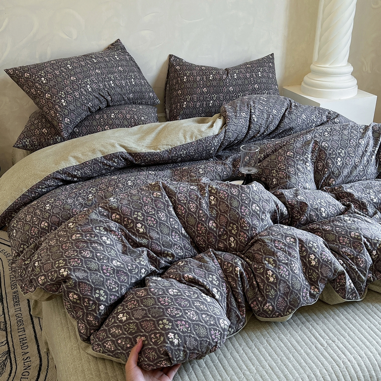 91家纺网 家纺一手货源 找家纺 美梦家纺 2025新款高克重加厚亚麻皱皱纱床盖四件套系列（提供买家秀) 谧境