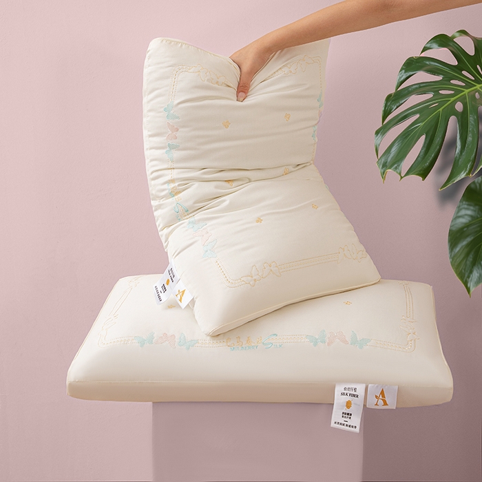 91家纺网 家纺一手货源 找家纺 （总）鼎晟纺 2025新款护颈巴马蚕丝护颈枕儿童学生枕头成人枕芯单枕芯