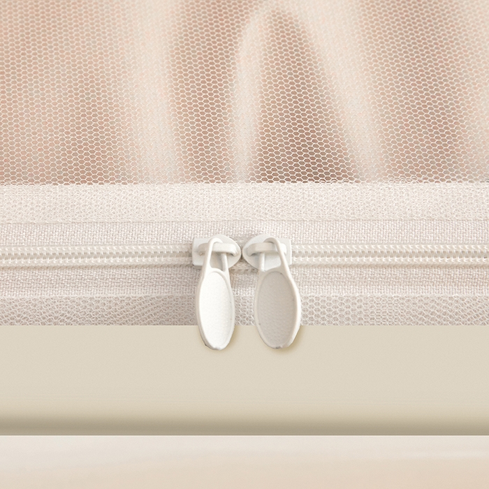 91家纺网 家纺一手货源 找家纺 青竹苑 2025新款覆膜遮光印花学生坐床蚊帐 杯子里的猫