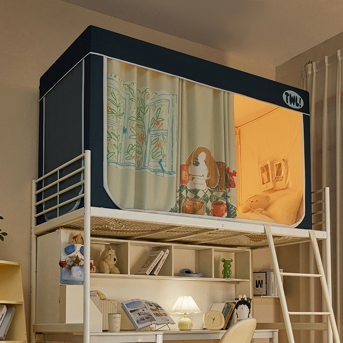 91家纺网 家纺一手货源 找家纺 青竹苑 2025新款覆膜遮光印花学生坐床蚊帐 看书狗狗